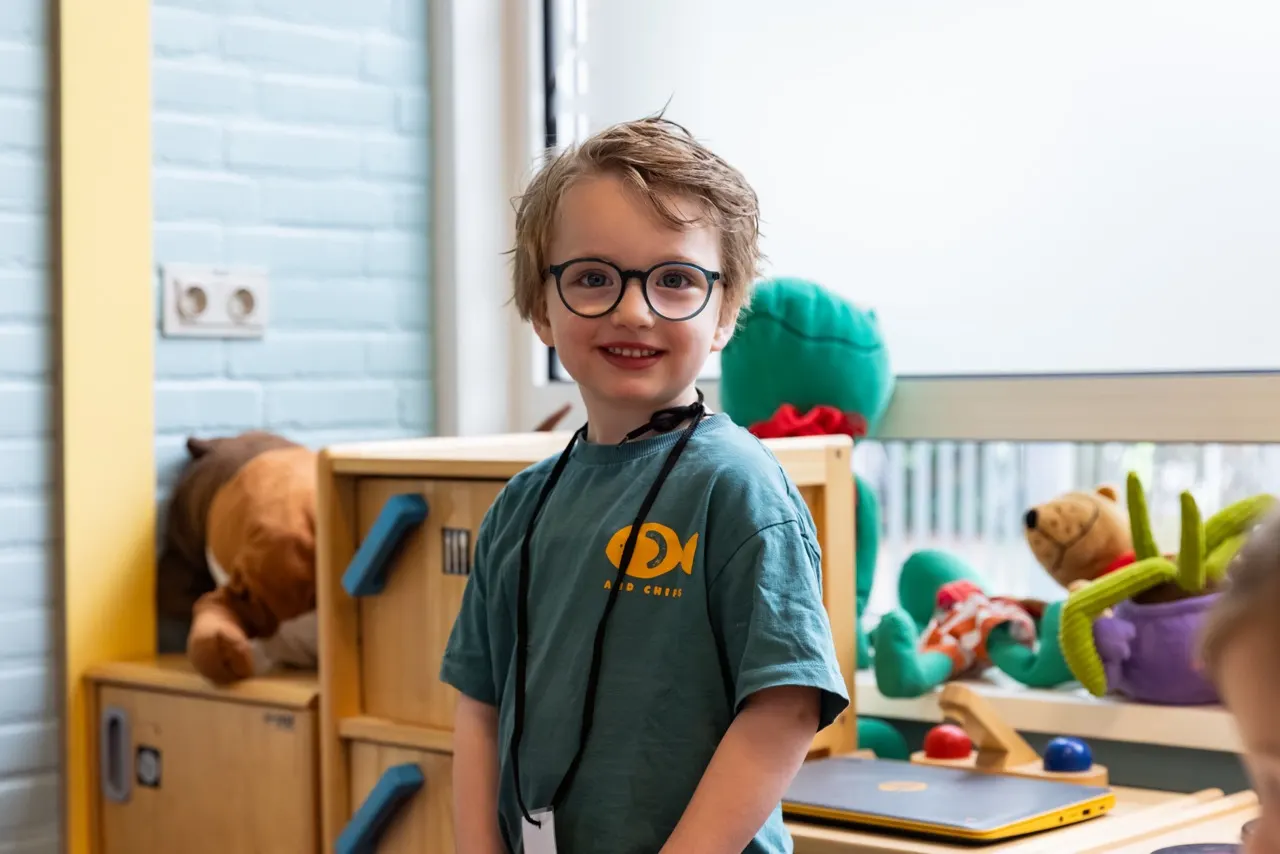 Leerling in huishoek